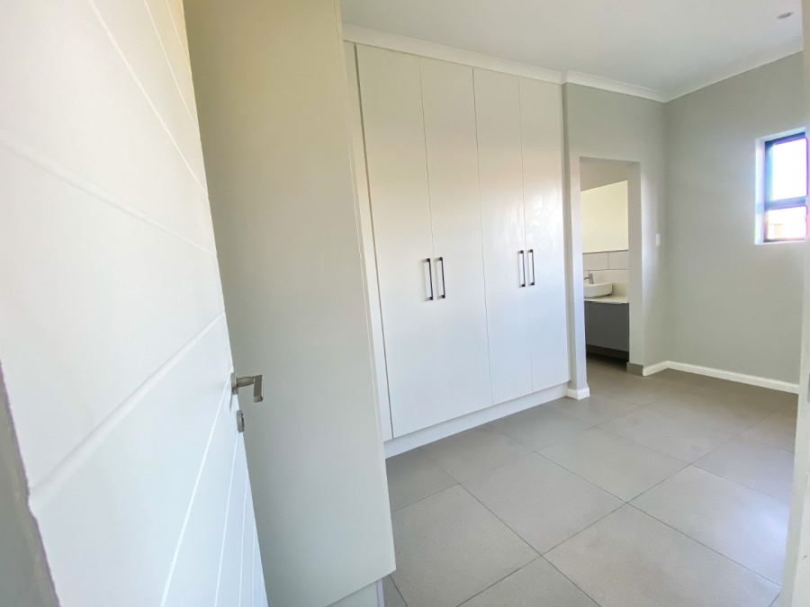 3 Bedroom Property for Sale in Pinelands Eastern Cape